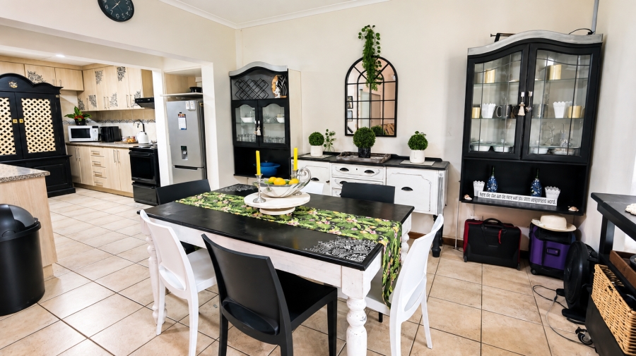 3 Bedroom Property for Sale in Twee Kuilen Western Cape